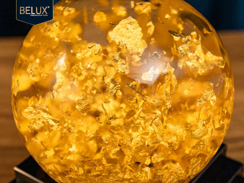 Quả Cầu Pha Lê Phong Thủy Đúc Lá Vàng 9999